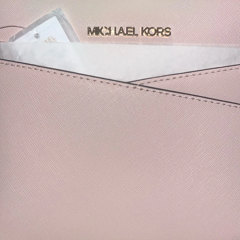 Michael Kors Jet Set Travel Medium Dome Blush Pink Adjustable Crossbody NWT